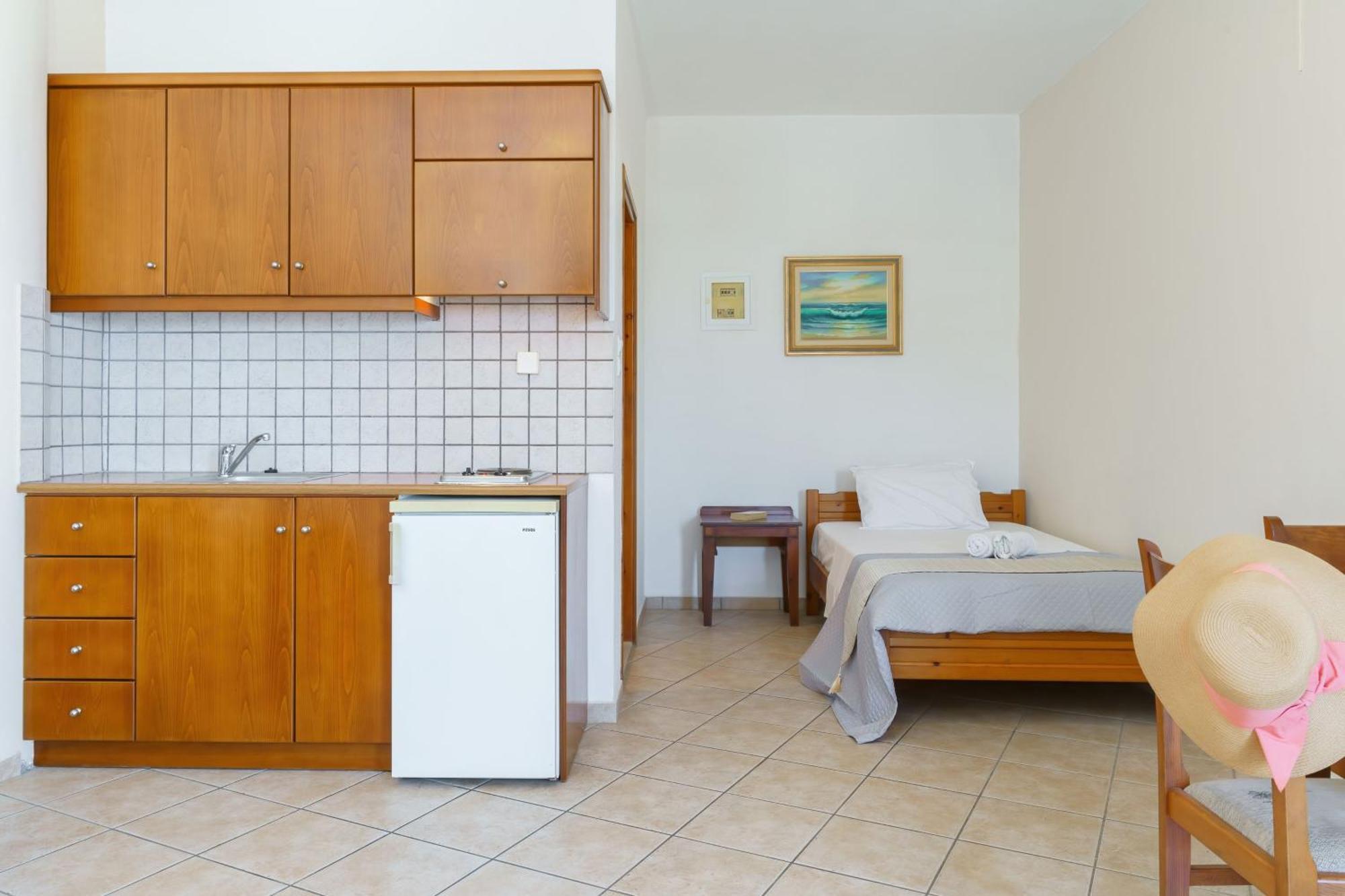 Sunrise Suites & Apartments 칼리베스 객실 사진